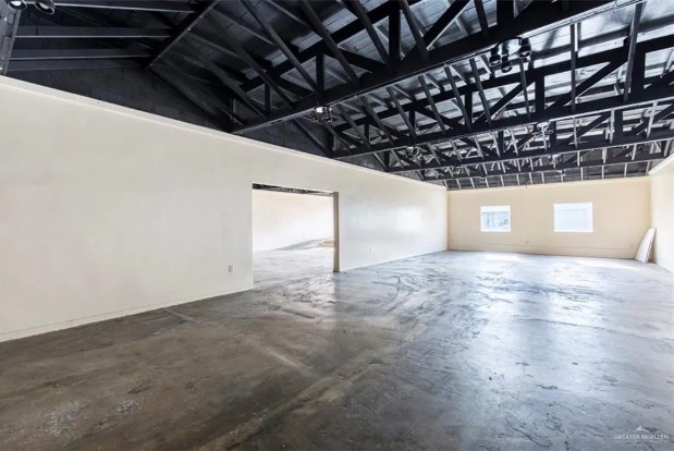 Commercial Property for Sale in Edinburg Texas 78539